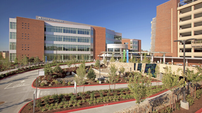 Construction of Kaiser SW Hospital